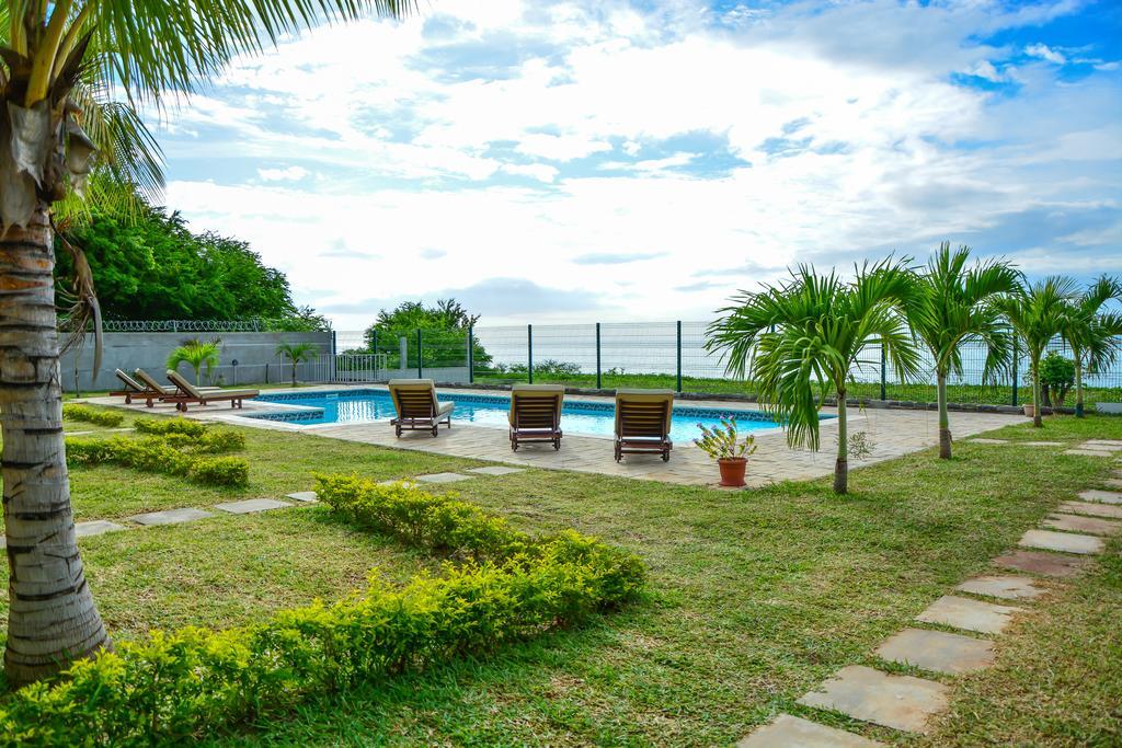 Riva Bella Appartement Port Louis Buitenkant foto