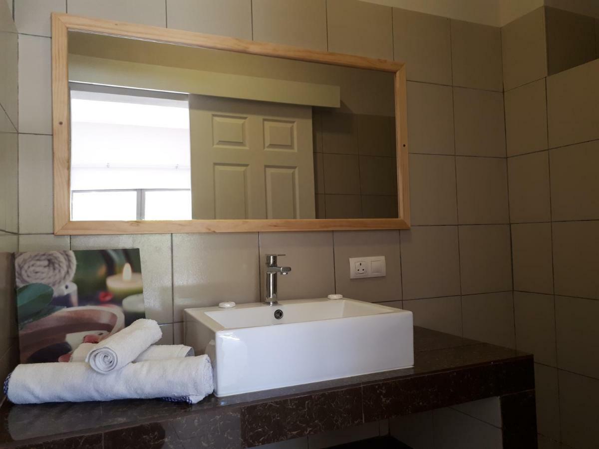Riva Bella Appartement Port Louis Buitenkant foto